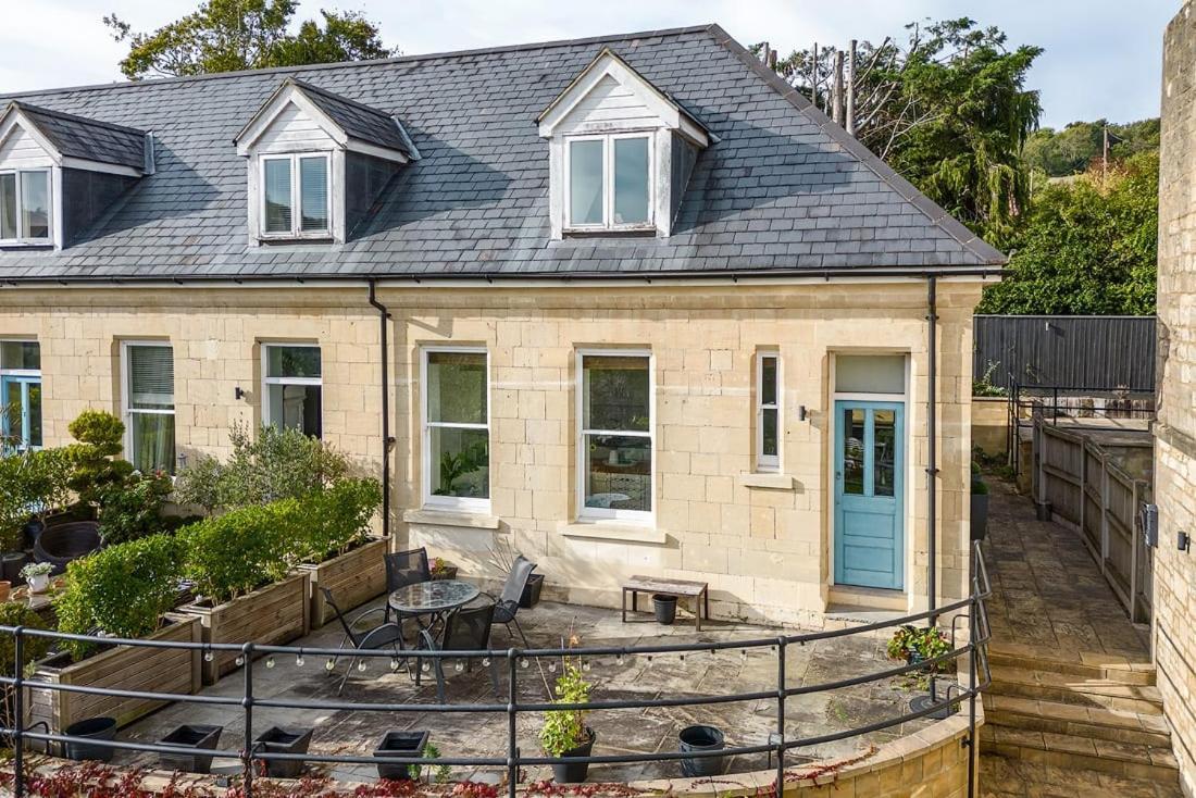 Spacious 2 Bedroom House With Stunning Views Bath Exterior foto